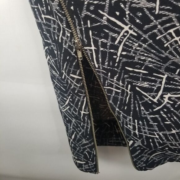 WAYF BLACK WHITE A-LINE DRESS. SIZE M - Picture 5 of 16